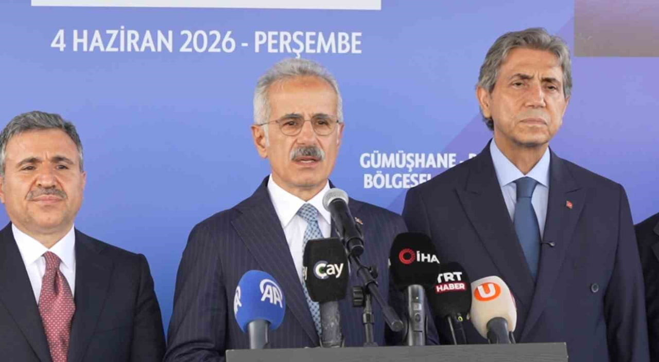 ULAŞTIRMA VE ALTYAPI BAKANI ABDULKADİR URALOĞLU BAYBURT-GÜMÜŞHANE HAVALİMANI'NDA İNCELEMELERDE...