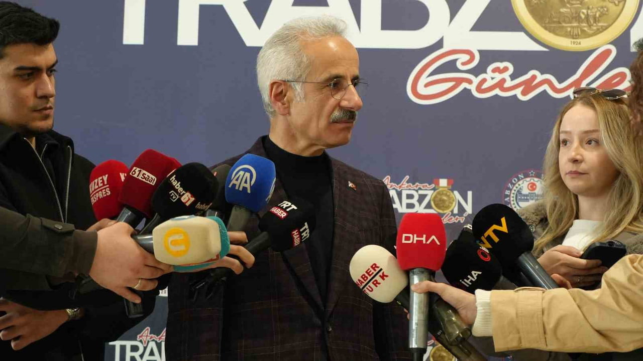 ULAŞTIRMA VE ALTYAPI BAKANI ABDULKADİR URALOĞLU, DÜŞEN LİBYA UÇAĞI HAKKINDA, "LİBYA UÇAĞININ...