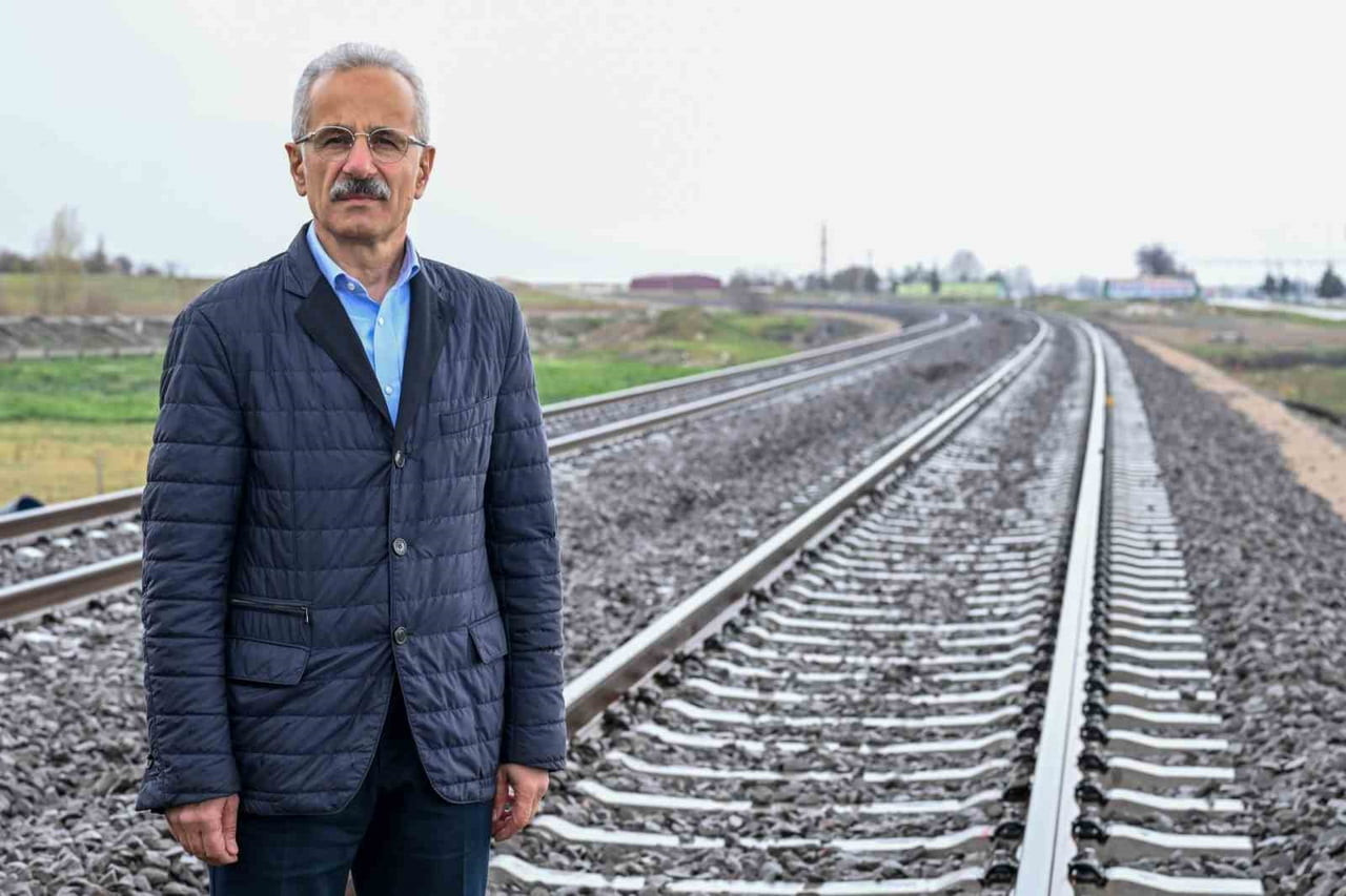 ULAŞTIRMA VE ALTYAPI BAKANI ABDULKADİR URALOĞLU, MERSİN-ADANA-OSMANİYE-GAZİANTEP HIZLI TREN HATTI...