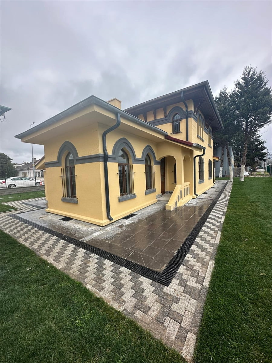 Ulaştırma ve Altyapı Bakanı Abdulkadir Uraloğlu, Türkiye Cumhuriyeti Devlet Demiryollarının (TCDD)...