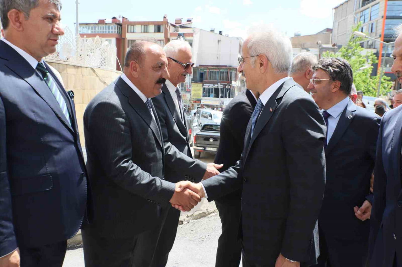ULAŞTIRMA VE ALTYAPI BAKANI ABDULKADİR URALOĞLU, VALİLİĞİ ZİYARET ETTİ