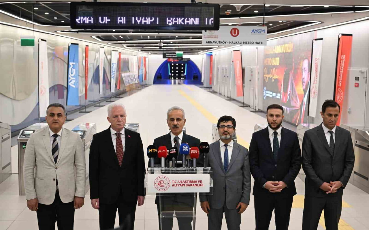 ULAŞTIRMA VE ALTYAPI BAKANI ABDULKADİR URALOĞLU, YARIN CUMHURBAŞKANI RECEP TAYYİP ERDOĞAN'IN...