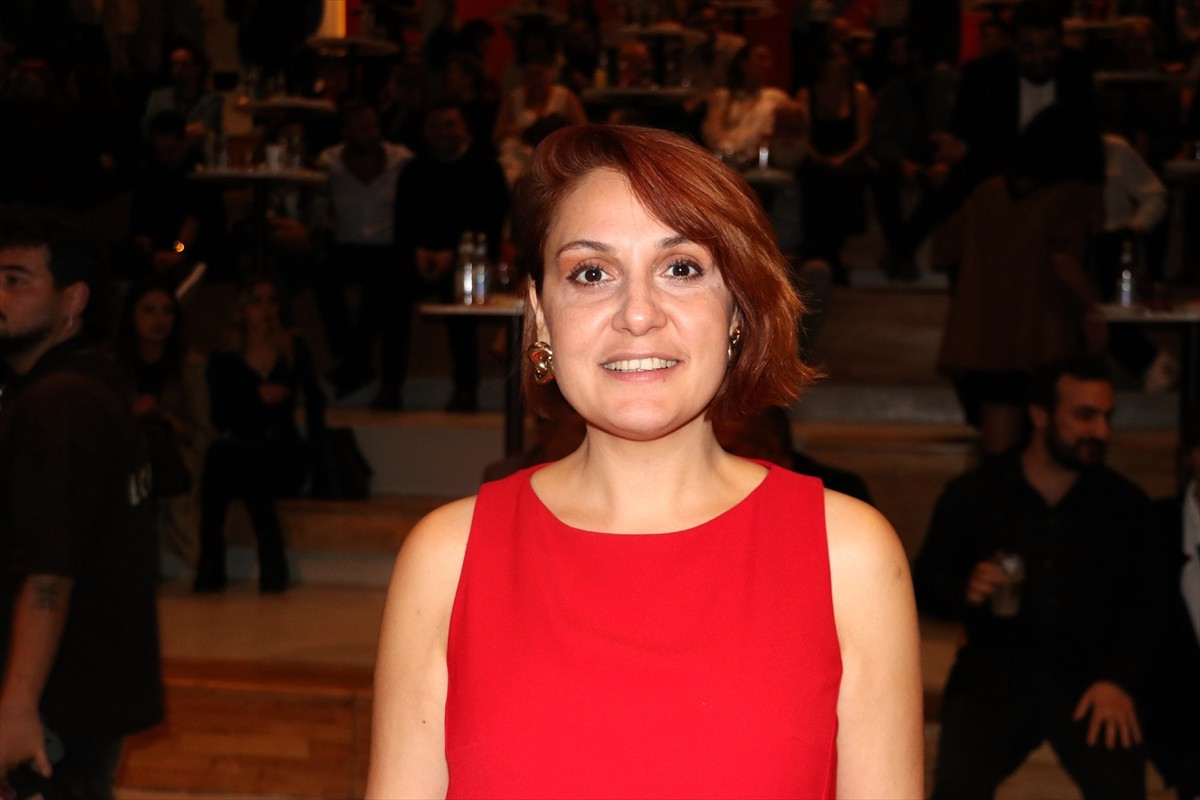 Ulusal kurmaca ve animasyon dallarında dereceye giren kısa filmlerin Oscar'a başvuru yapabilmesi...