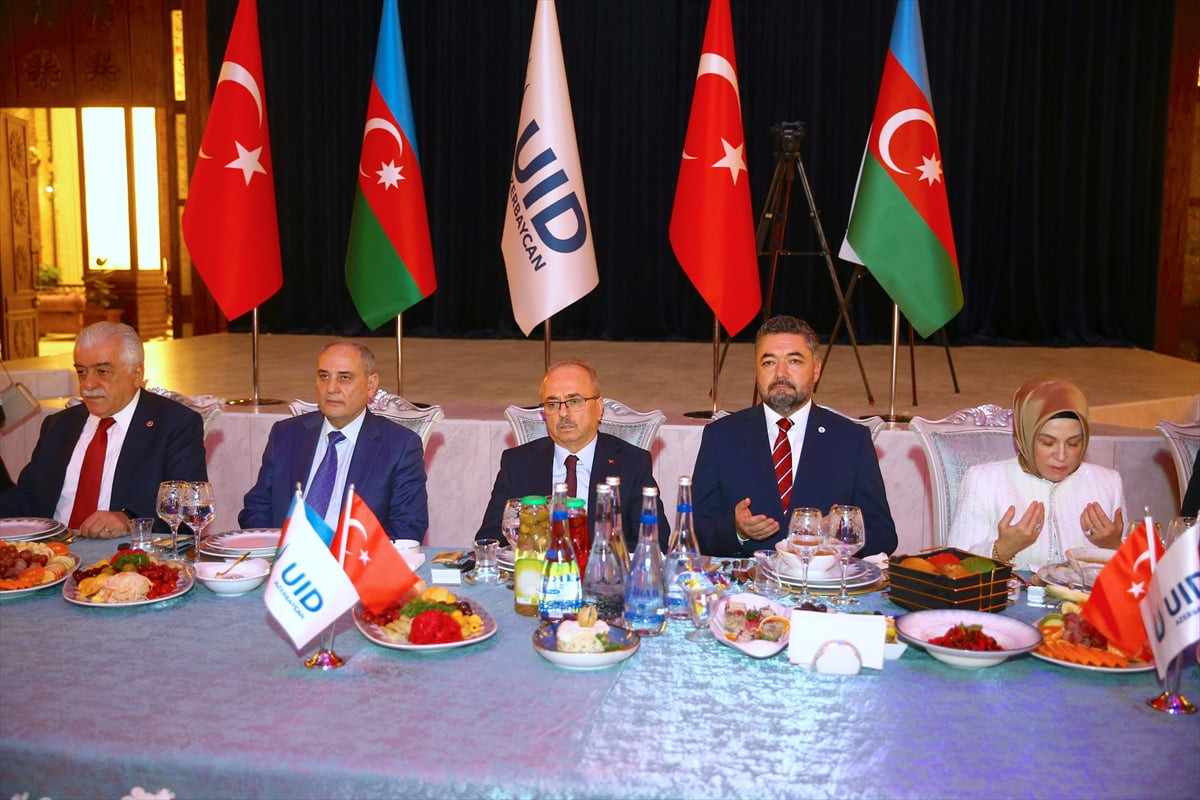 Uluslararası Demokratlar Birliği (UID) Azerbaycan Bölge Başkanlığınca Bakü'de iftar programı...