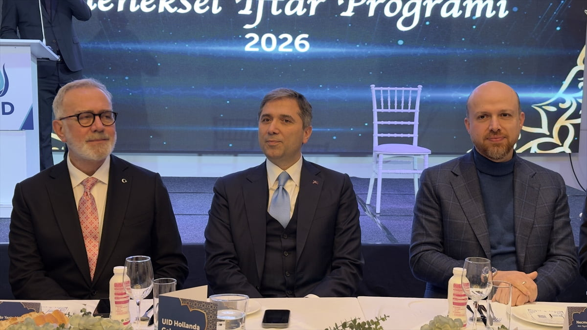 Uluslararası Demokratlar Birliği (UID), Hollanda'nın başkenti Amsterdam’da geleneksel iftar...