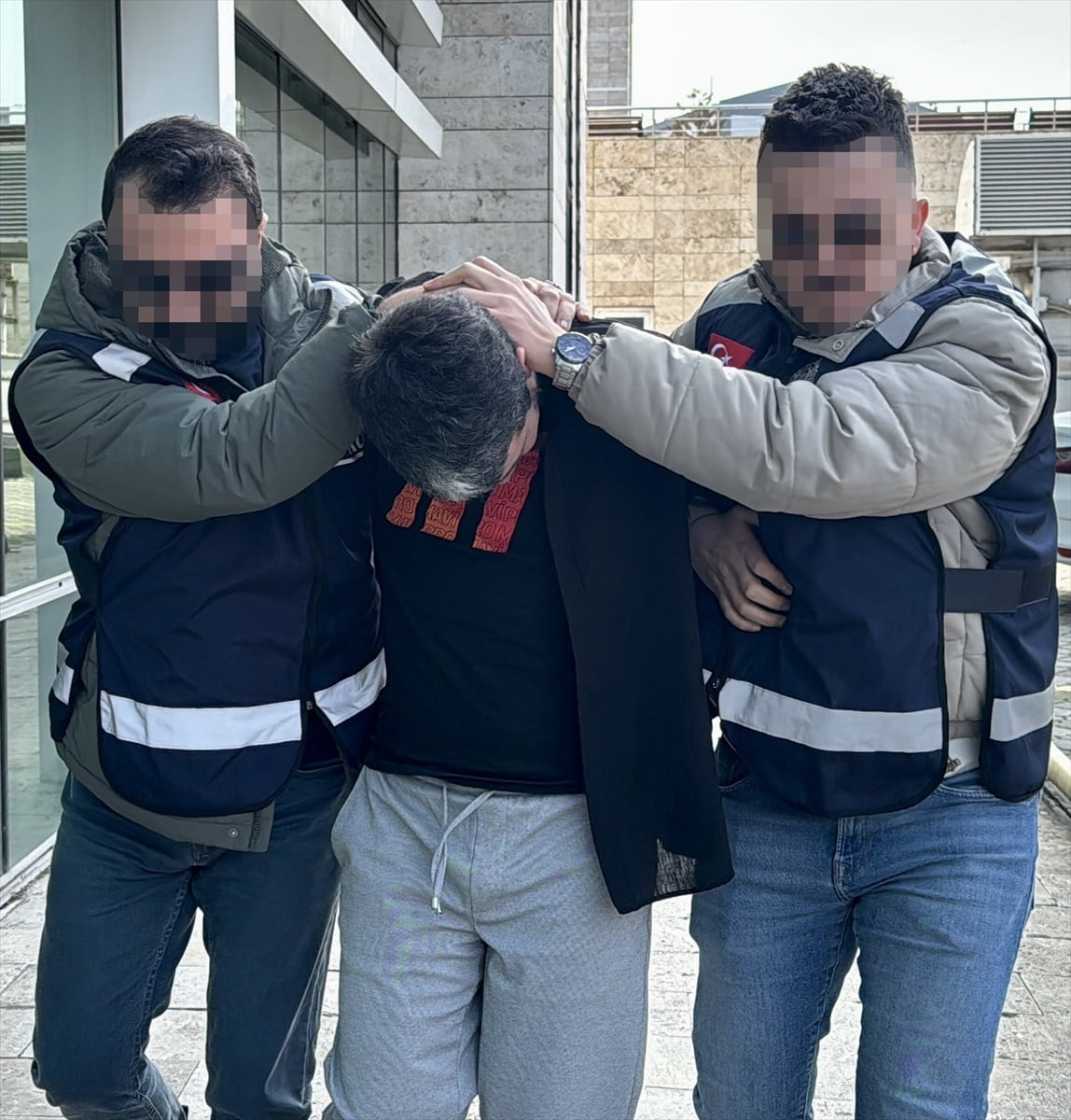 Uluslararası Polis Teşkilatı (Interpol) tarafından Rusya'nın Soçi kentinde yakalanan cinayet...