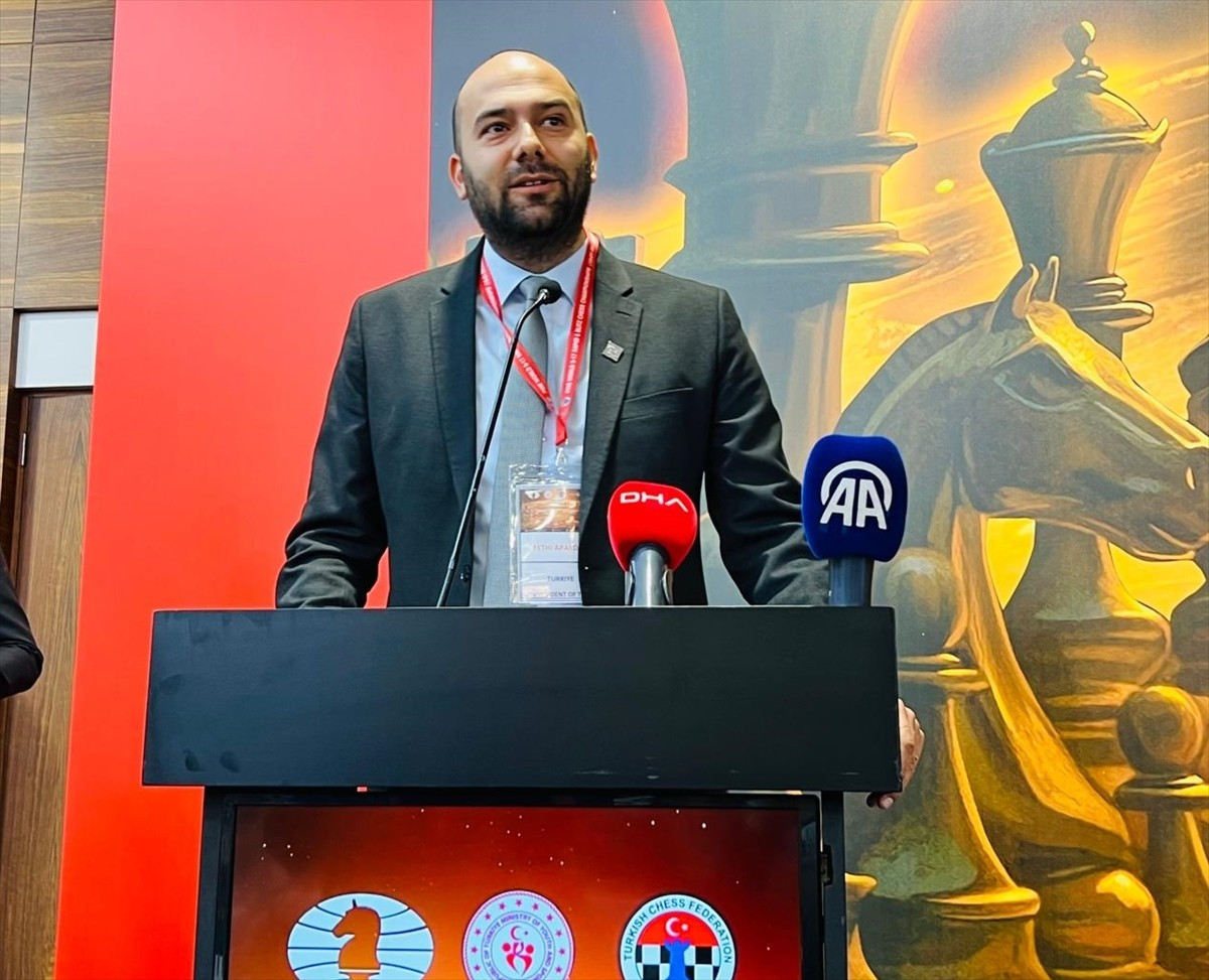 Uluslararası Satranç Federasyonunun (FIDE) düzenlediği Dünya 9-17 Yaş Grupları Hızlı ve Yıldırım...