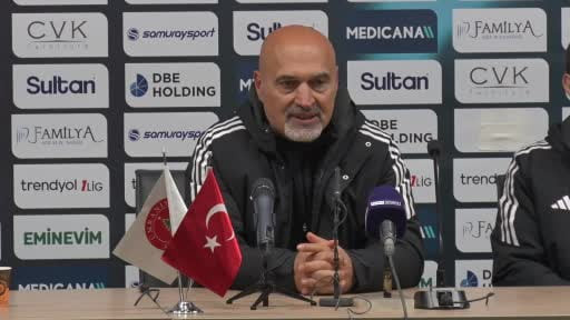 Ümraniyespor Teknik Sorumlusu Levent Açıkgöz, Sakaryaspor galibiyetinin ardından ligde kalmayı...