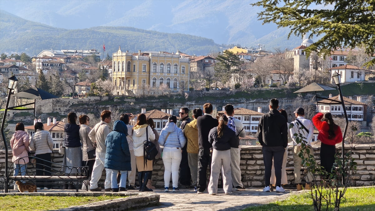 UNESCO Dünya Mirası Listesi'nde yer alan Karabük'ün Safranbolu ilçesinde hafta sonu yoğunluğu...