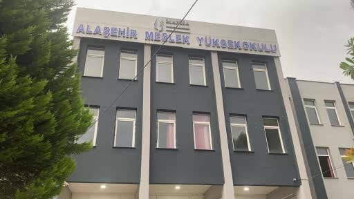 Üniversite hayalini 56 yaşında gerçekleştirdi
