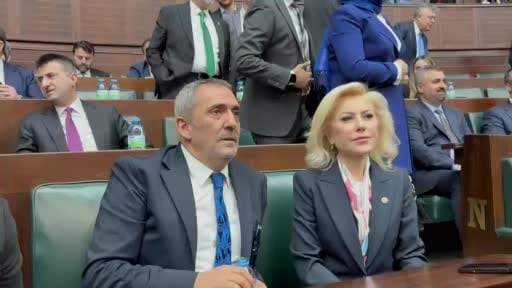 Ünlü müzisyen Yavuz Bingöl AK Parti Grup Toplantısı’na katıldı