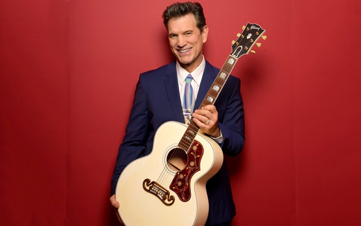 Ünlü şarkıcı Chris Isaak, bu yaz Türkiye'de turnesine çıkacak. Sanatçı, İstanbul, Ankara ve...