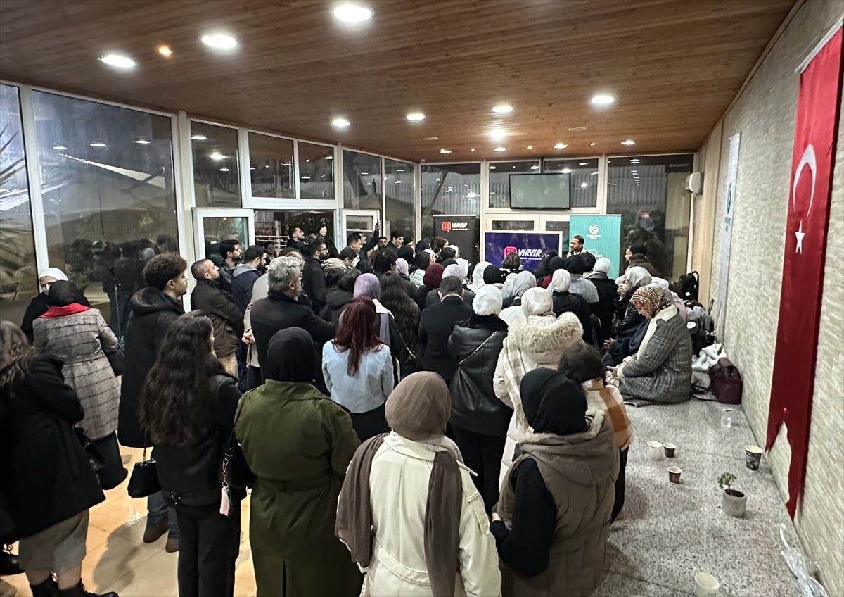 Ürdünlü gençlerin Türkçe öğrenmek ve kültürel etkileşim imkanı bulmak amacıyla kurdukları “Vırvır...