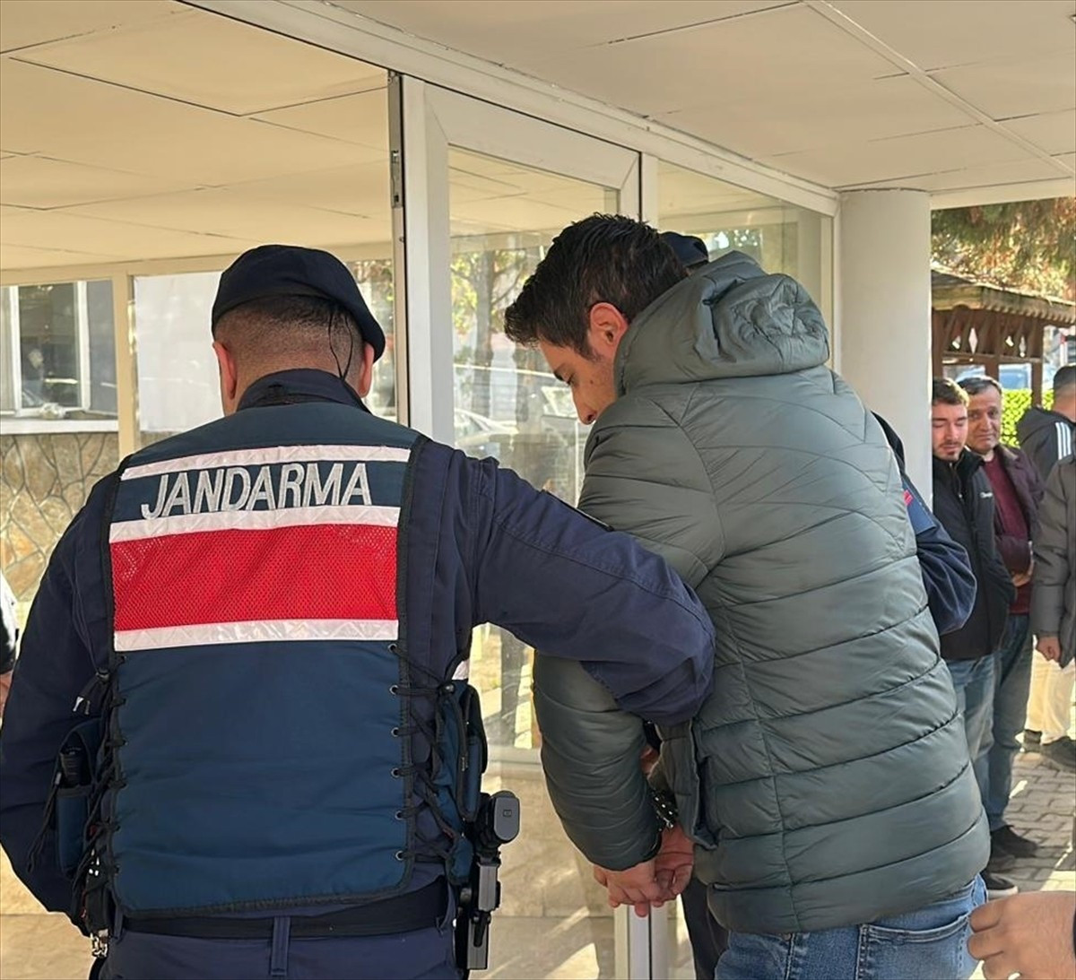 Uşak'ın Eşme ilçesinde 3 kişinin hayatını kaybettiği kazadaki otomobil sürücüsü...