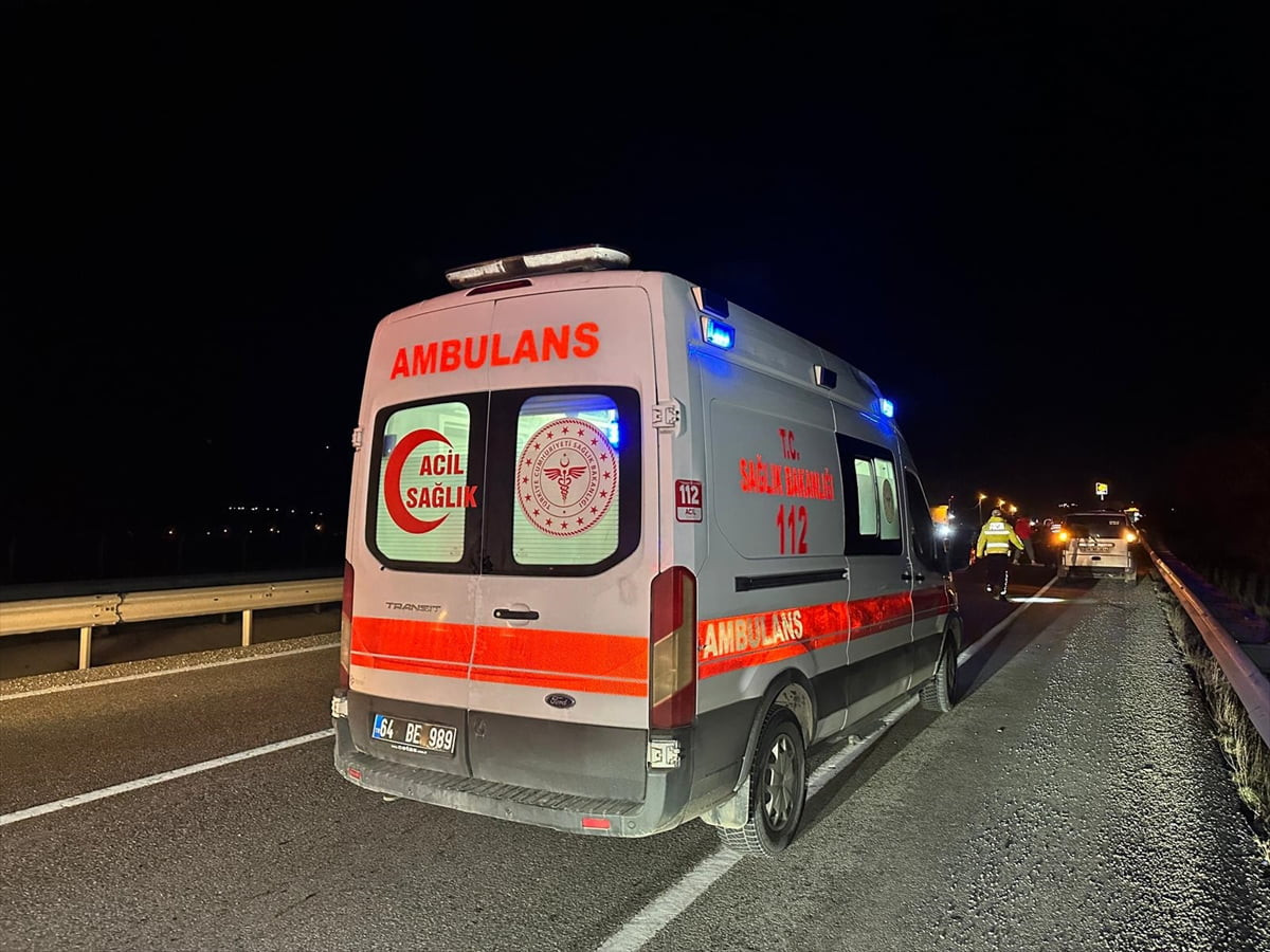 Uşak'ta cipin çarptığı yaya, hastanede hayatını kaybetti. İhbar üzerine olay yerine sağlık...