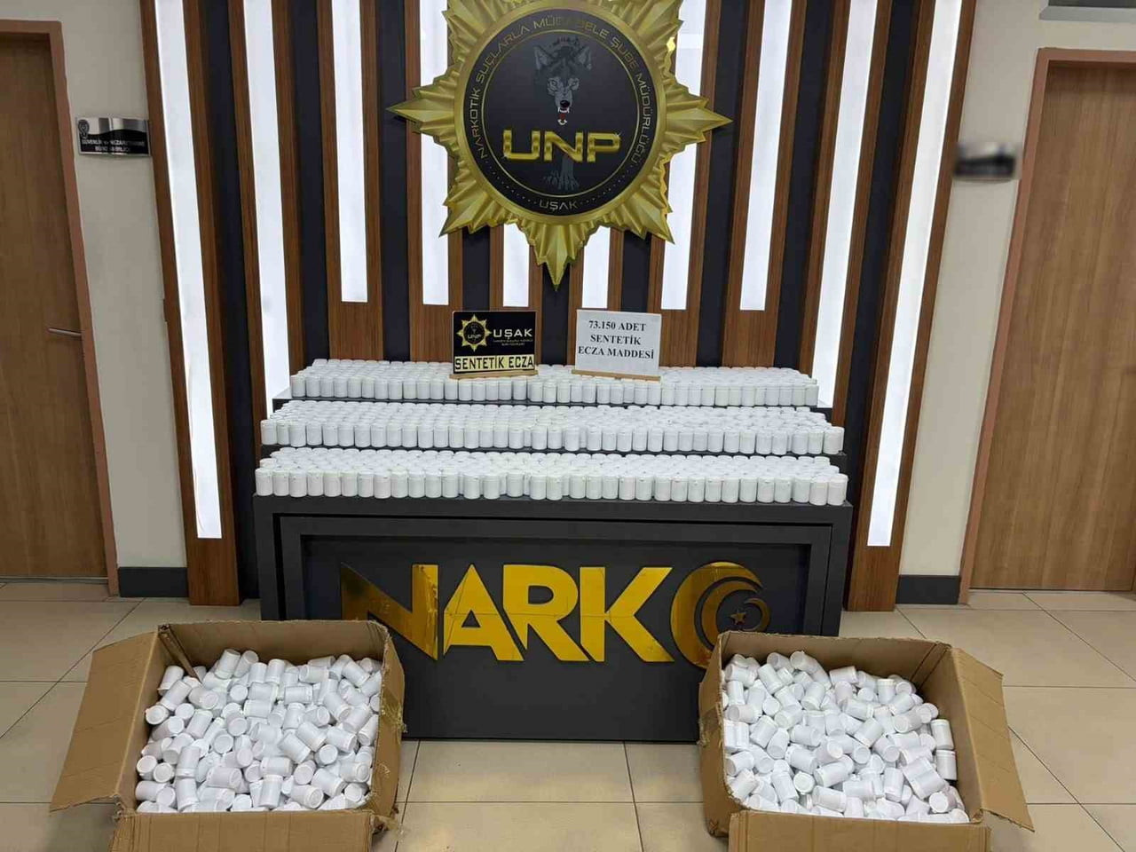 UŞAK’TA GERÇEKLEŞTİREN UYUŞTURUCU OPERASYONLARINDA GÖZALTINA ALINAN 4 ŞÜPHELİDEN 3’Ü...