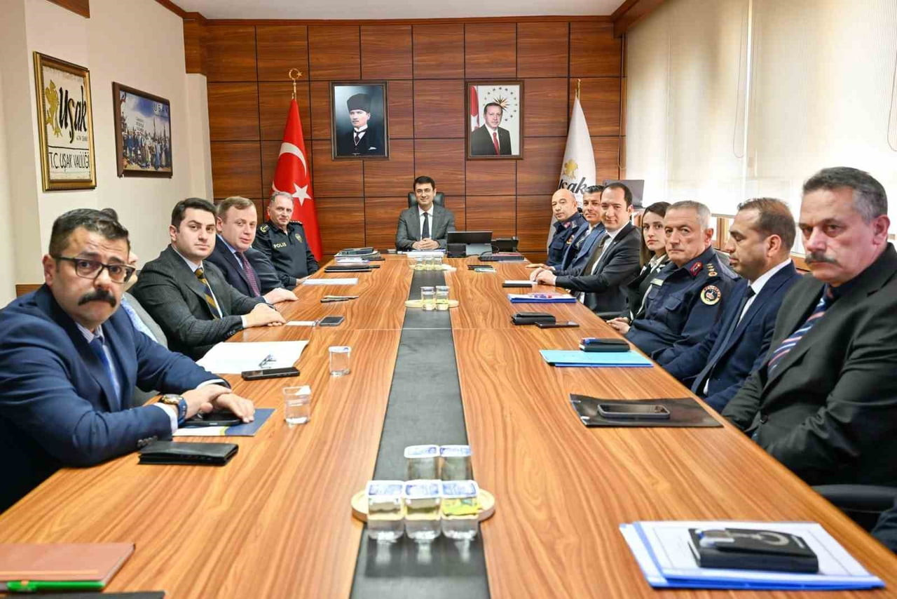 UŞAK’TA, İL GENELİNDE HUZUR VE GÜVENLİĞİN SAĞLANMASINA YÖNELİK İL GÜVENLİK, ASAYİŞ VE KOORDİNASYON...