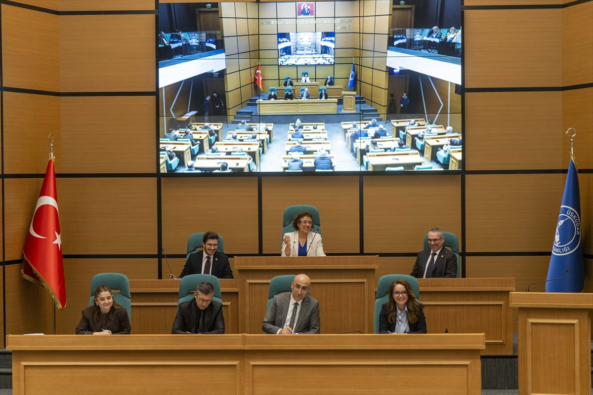 Üsküdar Belediye Meclisi mart ayı ikinci toplantısı, Meclis 2. Başkan Vekili Güllü Saran'ın...