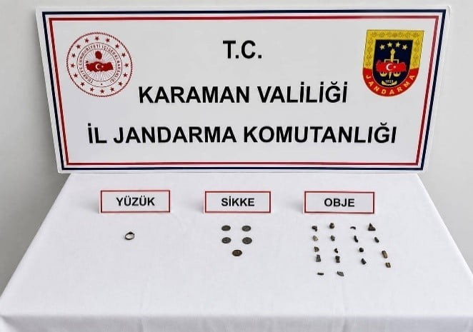 UYGULAMALARDA TARİHİ ESERLER İLE UYUŞTURUCU ELE GEÇİRİLDİ.