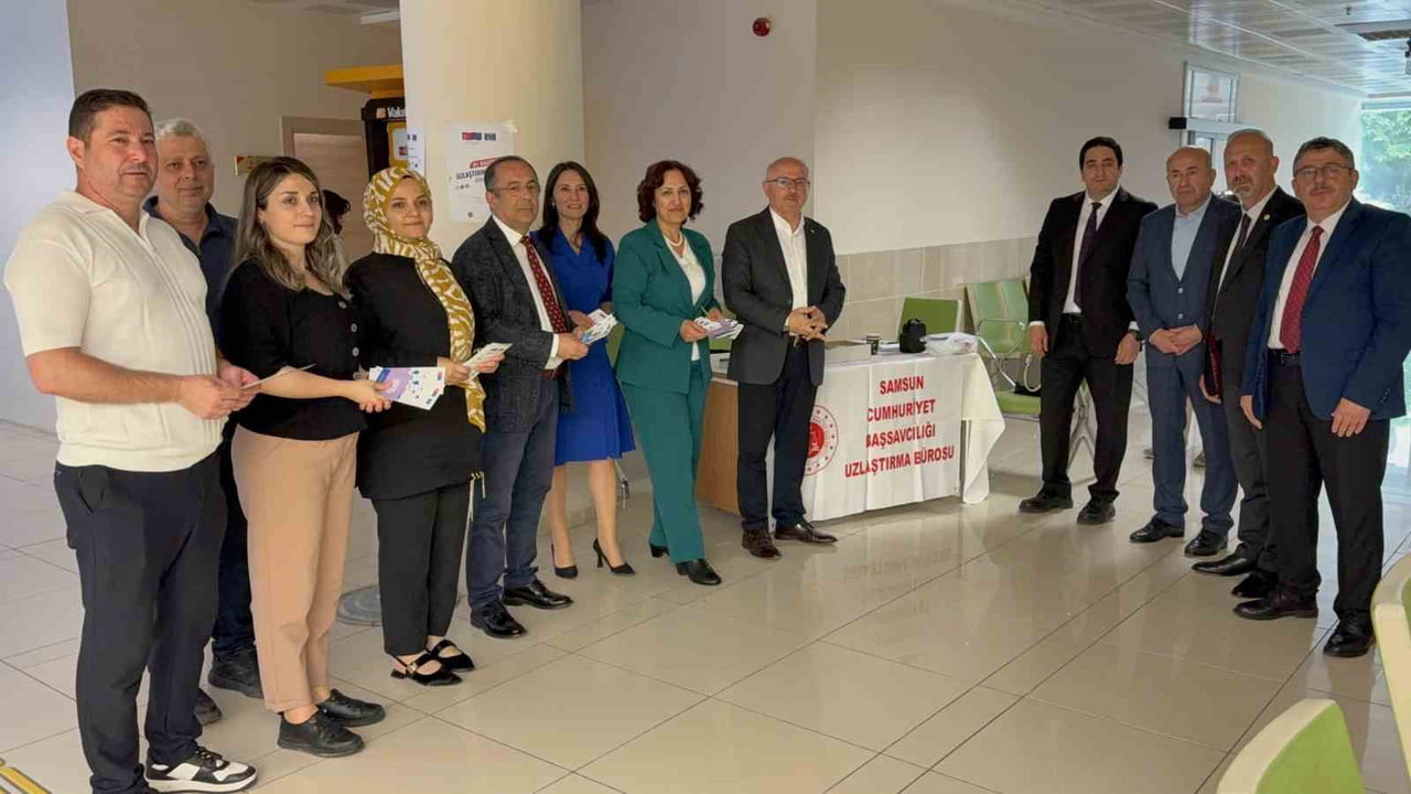 UZLAŞTIRMACILAR GÜNÜ KAPSAMINDA SAMSUN ADLİYESİ’NDE DÜZENLENEN ETKİNLİKLERDE UZLAŞTIRMA SİSTEMİ...