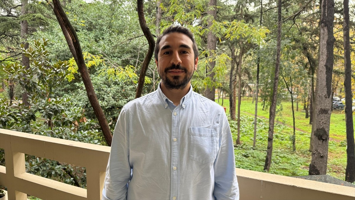 Uzmanlar, Türkiye'de son dönemde art arda meydana gelen depremlerin ardından halkın geniş...