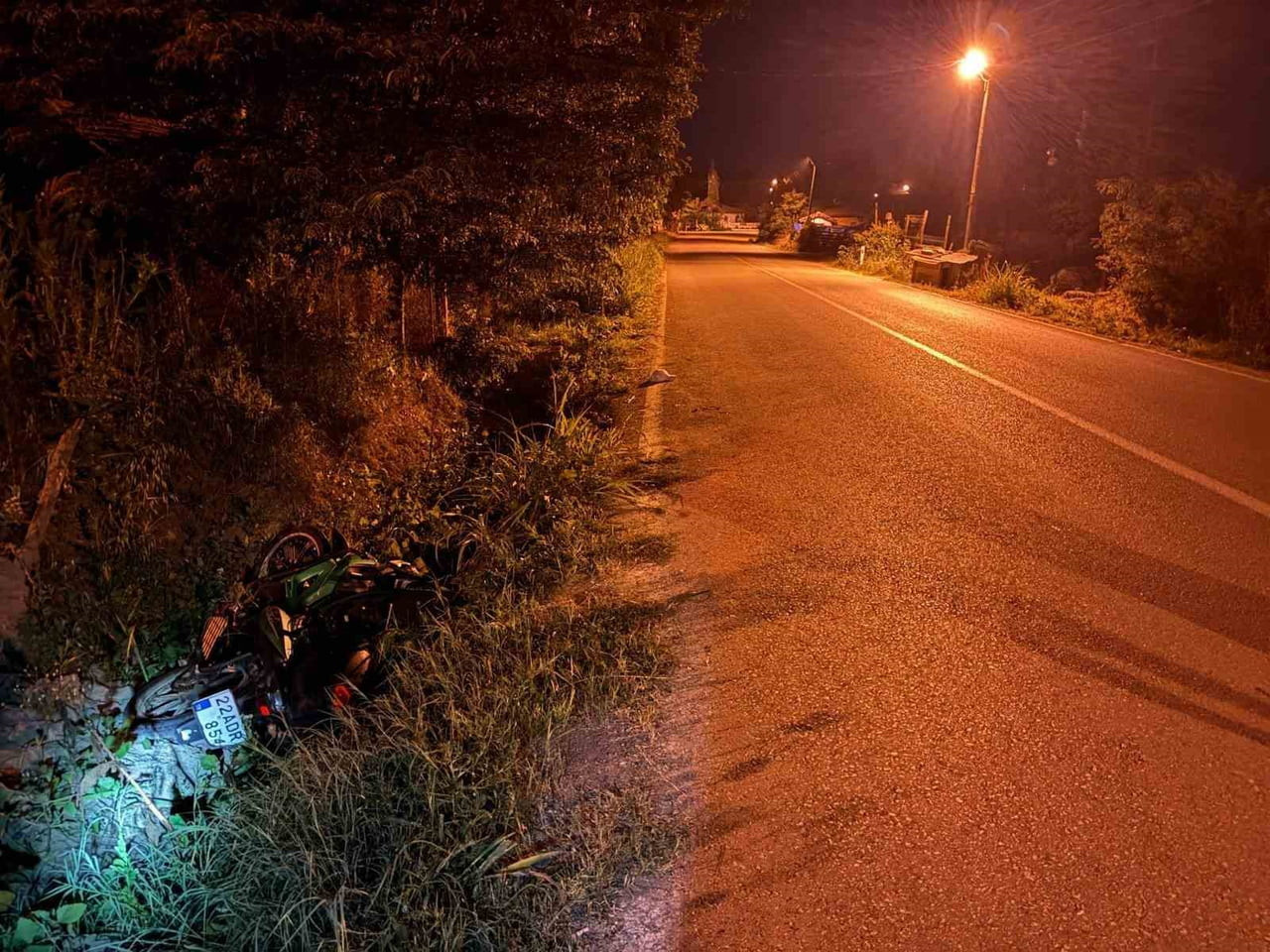 UZUNKÖPRÜ İLÇESİNE BAĞLI TÜRKOBASI KÖYÜNDE MEYDANA GELEN TRAFİK KAZASINDA MOTOSİKLET SÜRÜCÜSÜ AĞIR...