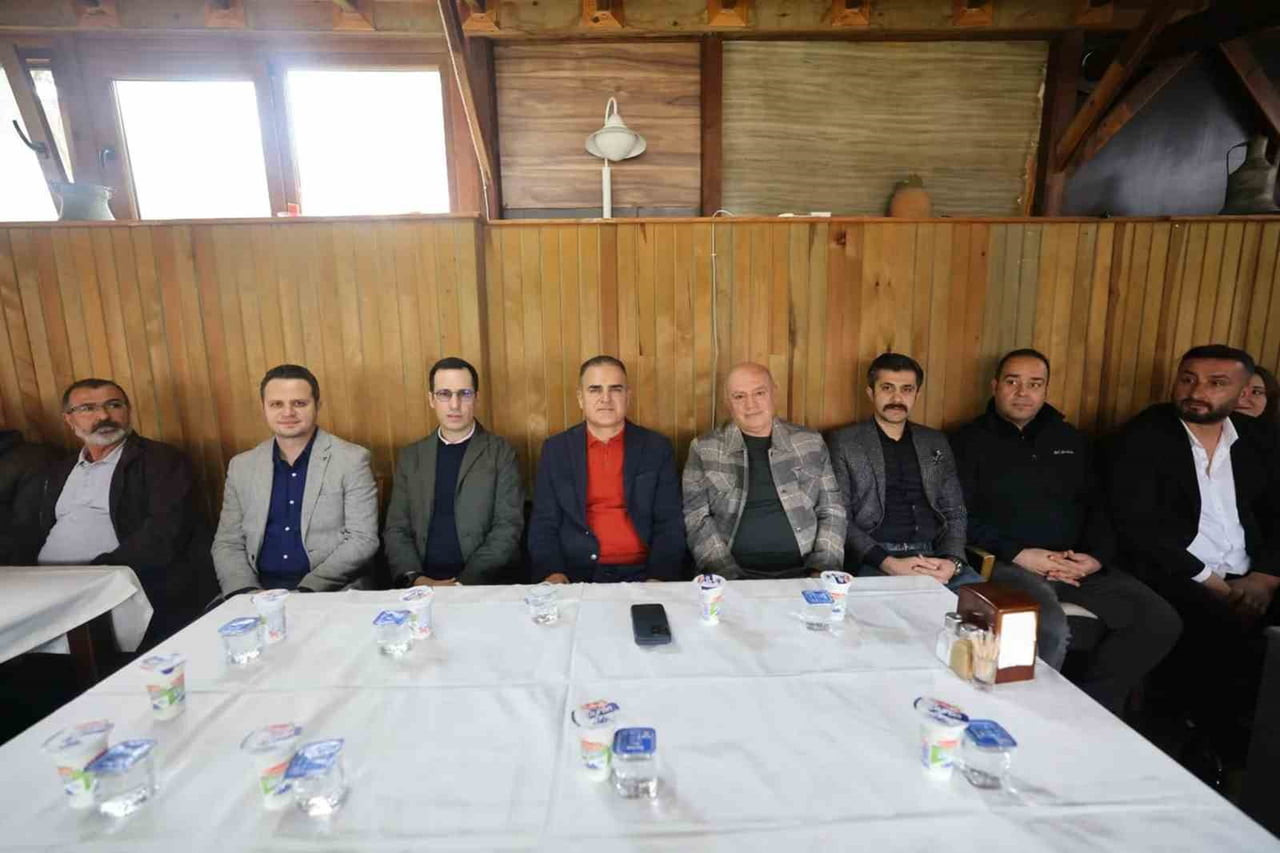 VALİ AKBIYIK DÜNYA MALATYALILAR GÜNÜ KUTLAMALARINA KATILDI