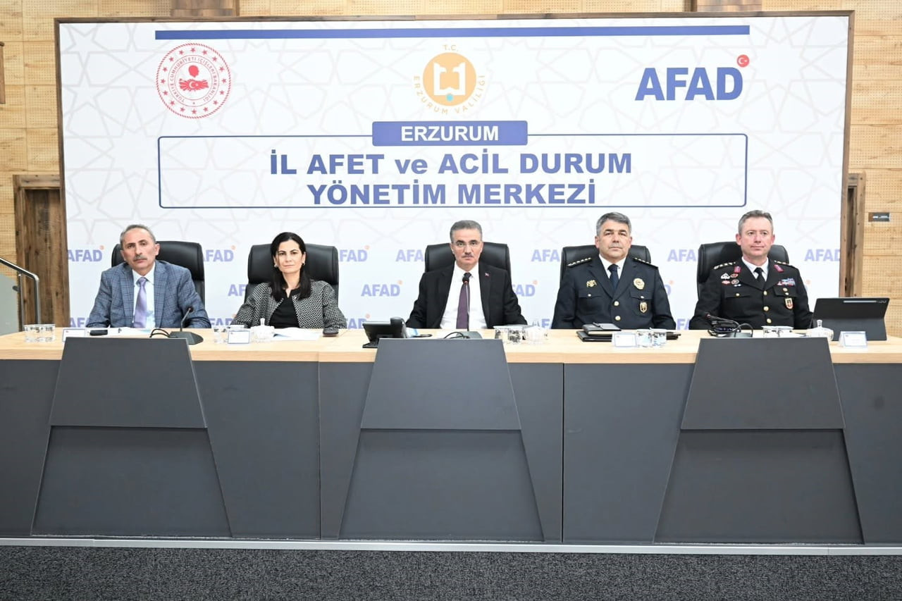 VALİ AYDIN BARUŞ BAŞKANLIĞINDA İL HAYVANLARI KORUMA KURULU TOPLANTISI GERÇEKLEŞTİRİLDİ.