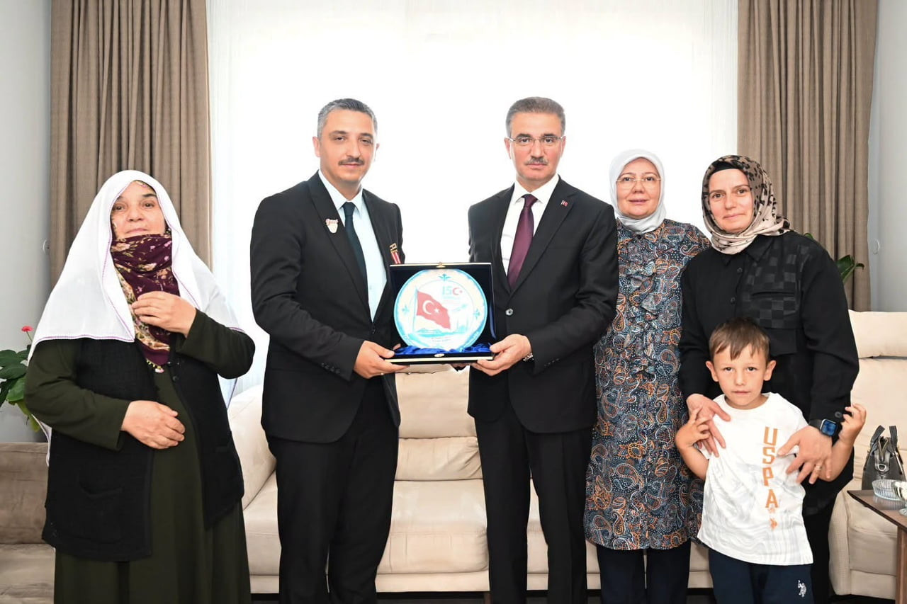 VALİ AYDIN BARUŞ VE EŞİ NAGİHAN BARUŞ İLE BİRLİKTE 15 TEMMUZ DEMOKRASİ VE MİLLÎ BİRLİK GÜNÜ...