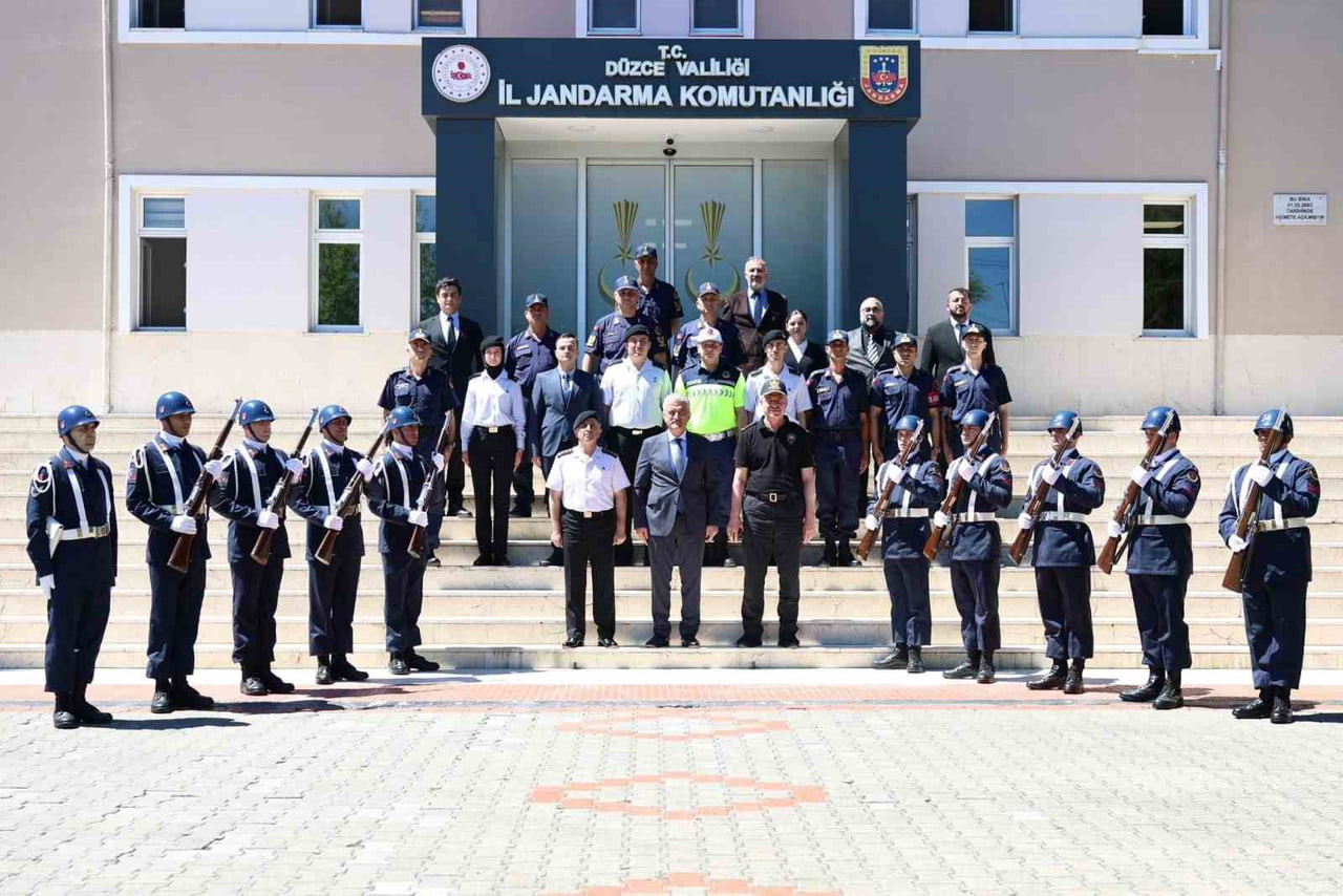 VALİ MEHMET MAKAS JANDARMA TEŞKİLATI’NIN 187. KURULUŞ YIL DÖNÜMÜ MÜNASEBETİYLE İL JANDARMA...