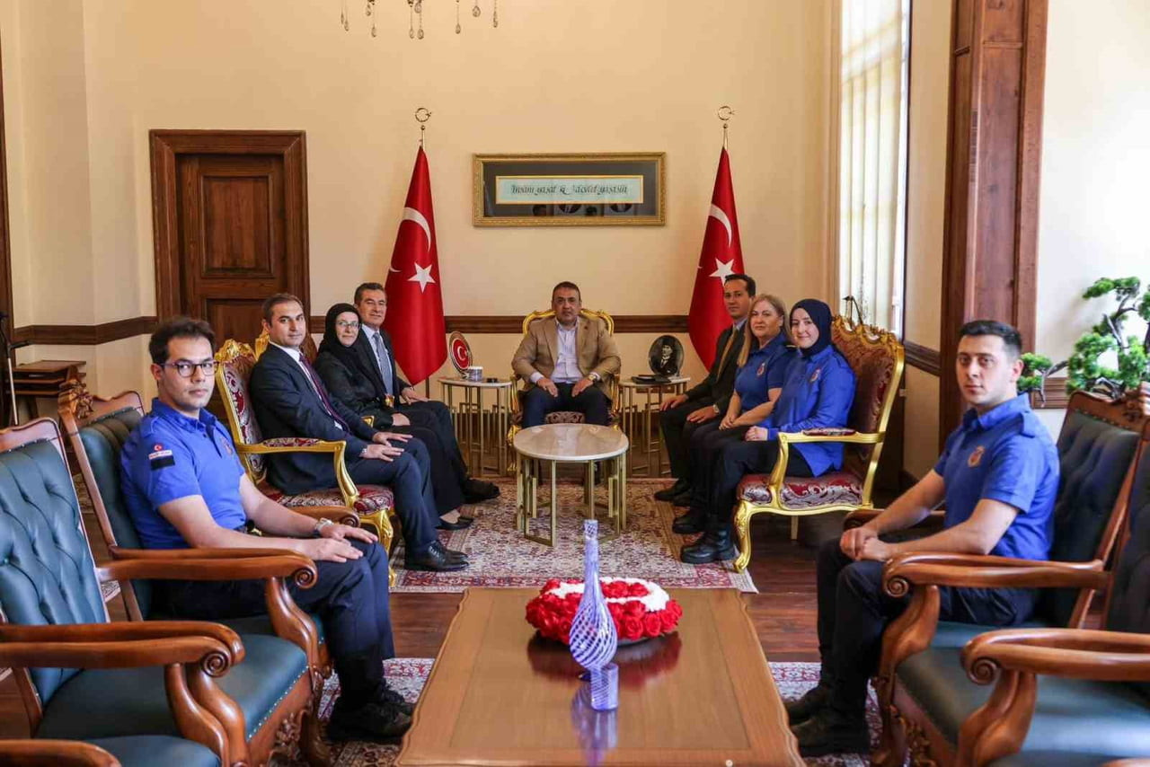 VALİ SÖZER, CEZA İNFAZ PERSONELİYLE BİR ARAYA GELDİ