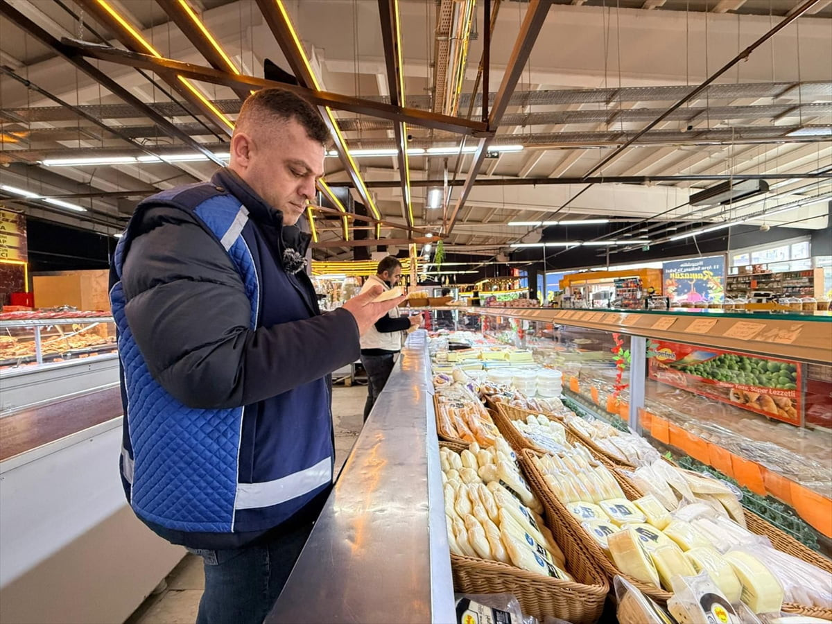 Van Büyükşehir Belediyesi Zabıta Dairesi Başkanlığı ile İpekyolu İlçe Tarım ve Orman Müdürlüğü...