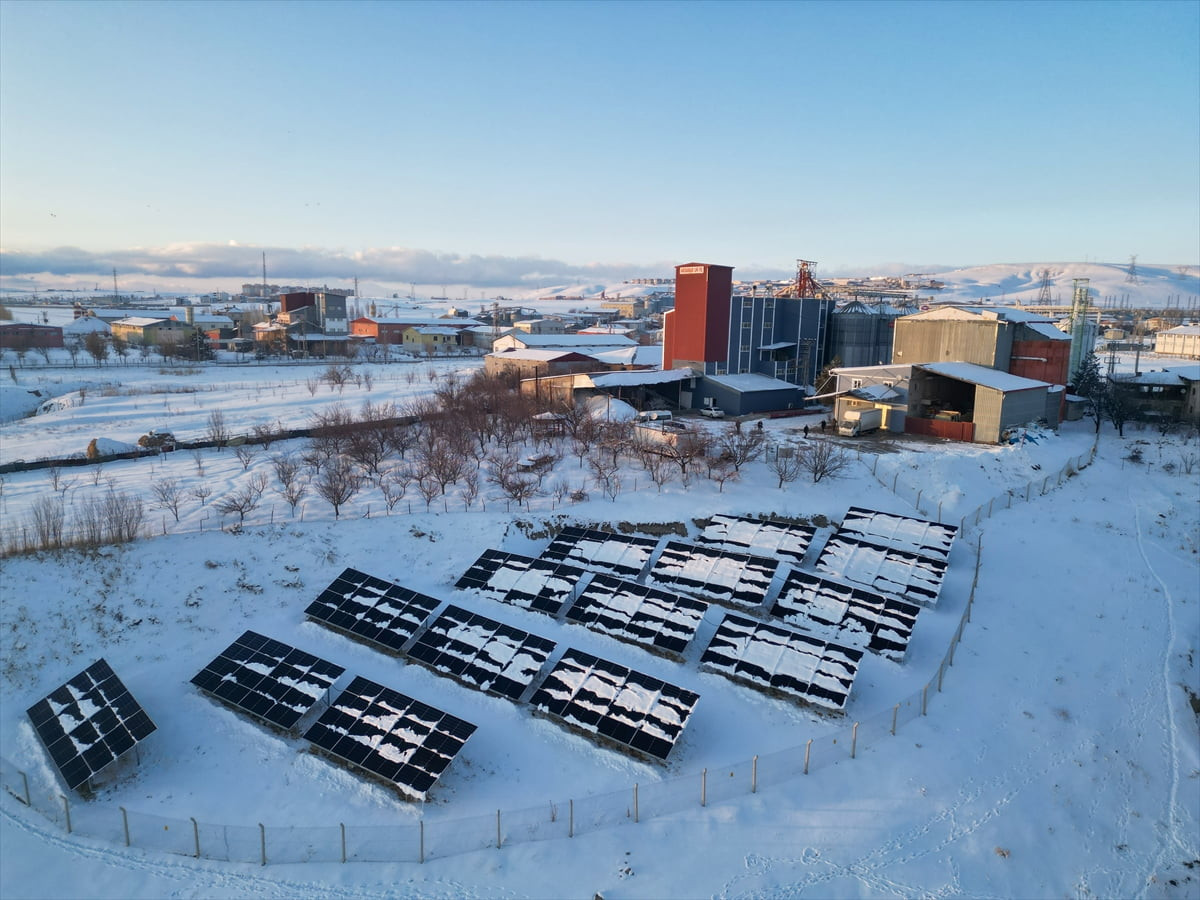 Van Organize Sanayi Bölgesi (OSB) yönetimi tarafından yeşil dönüşüm kapsamında desteklenen...
