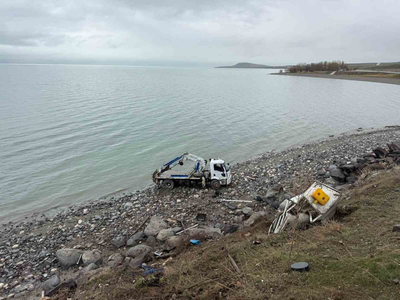 VAN SU VE KANALİZASYON İDARESİ (VASKİ) GENEL MÜDÜRLÜĞÜ'NE AİT İÇME SUYU EKİBİNİ TAŞIYAN HİZMET...