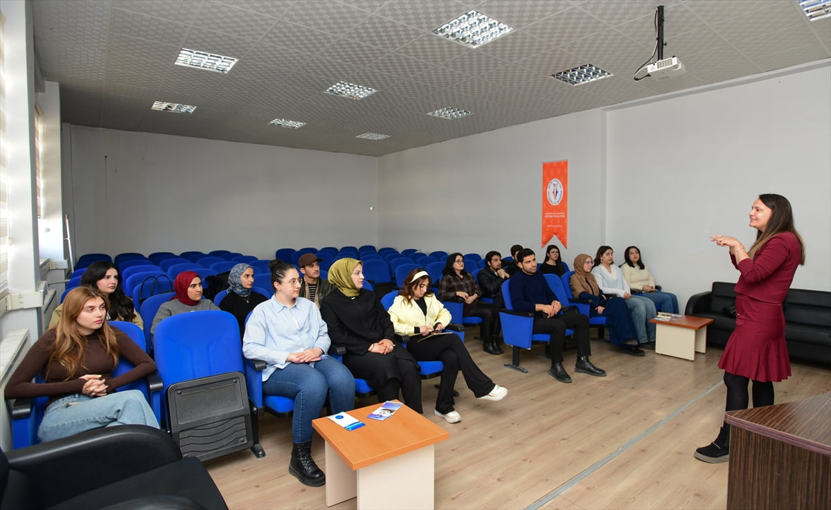 Van Yüzüncü Yıl Üniversitesi (Van YYÜ), her türlü bağımlılığın önlenmesi, öğrencilerin suç ve...