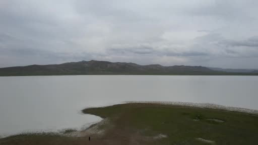 Van'ın kuş cenneti Akgöl misafirlerini bekliyor