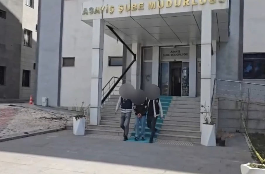 VAN’IN İPEKYOLU İLÇESİNDE SMA HASTASI BAĞIŞ KUTUSU DA DAHİL TOPLAMDA 650 BİN TL DEĞERİNDE ÇEŞİTLİ...