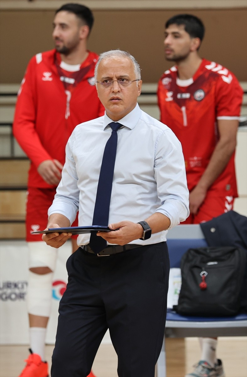 Voleybol SMS Grup Efeler Ligi'nin 6. haftasında Gaziantep Gençlikspor - Bursa Büyükşehir...