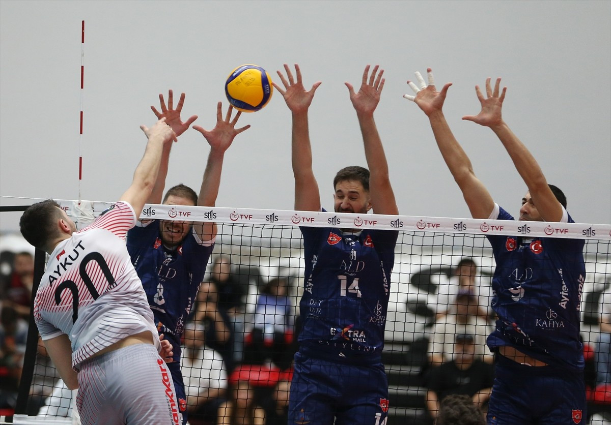 Voleybol SMS Grup Efeler Ligi'nin 7. haftasında ON Hotels Alanya Belediyespor-Ziraat Bankkart...