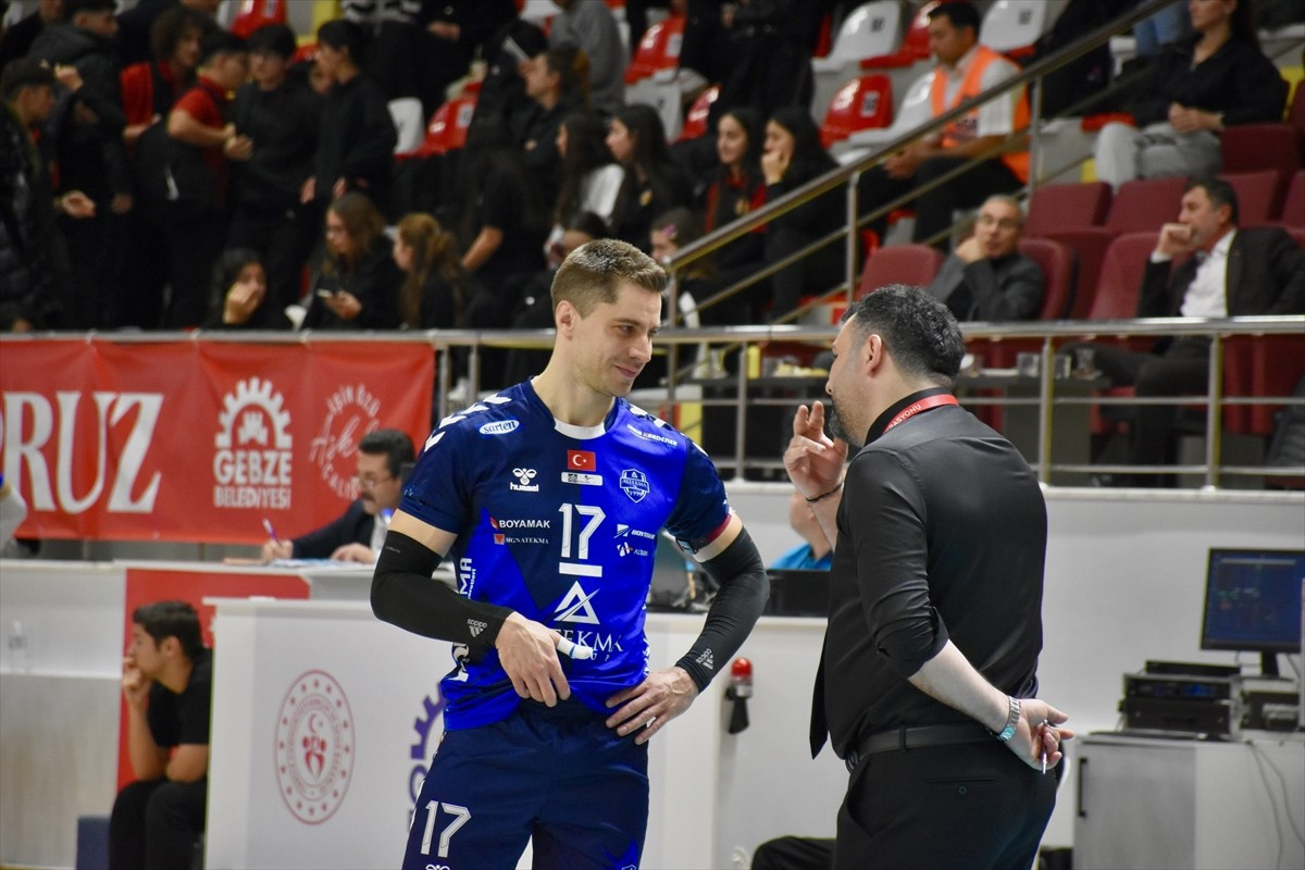 Voleybol SMS Grup Efeler Ligi'nin 8. haftasında Gebze Belediyespor, sahasında Altekma'yı 3-2...