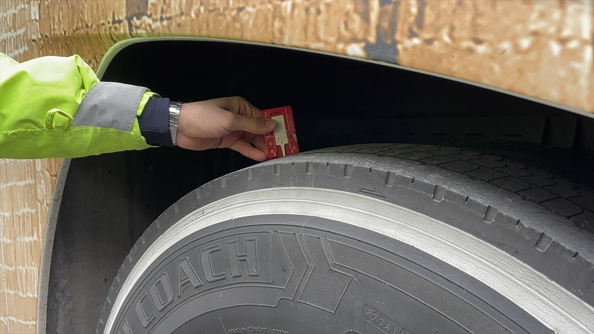 Yaklaşan Ramazan Bayramı öncesinde Büyük İstanbul Otogarı'nda otobüslere yönelik denetim...