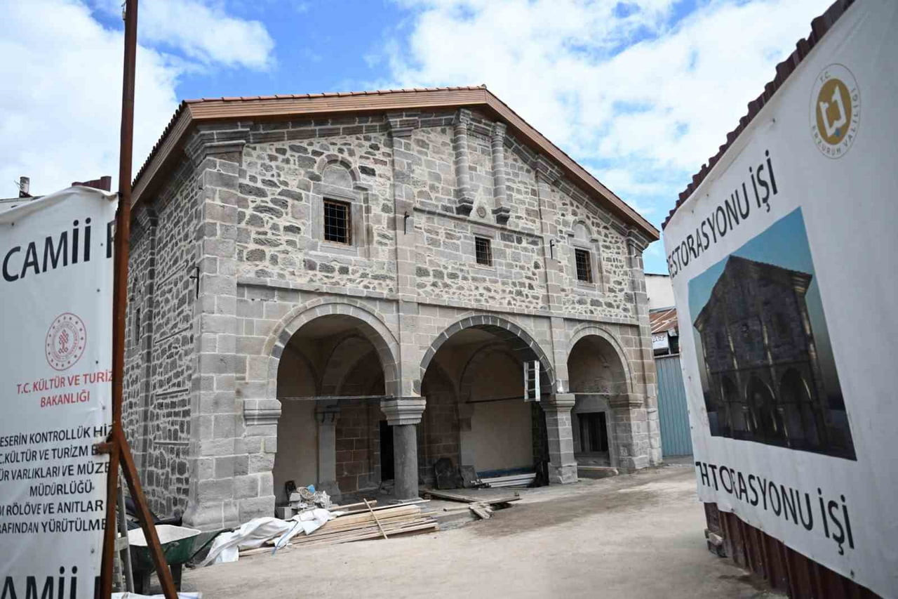 YAKLAŞIK İKİ YILDIR RESTORESİ DEVAM EDEN FETİH CAMİİ’NDE ÇALIŞMALARDA SONA GELİNDİ. DUVAR...