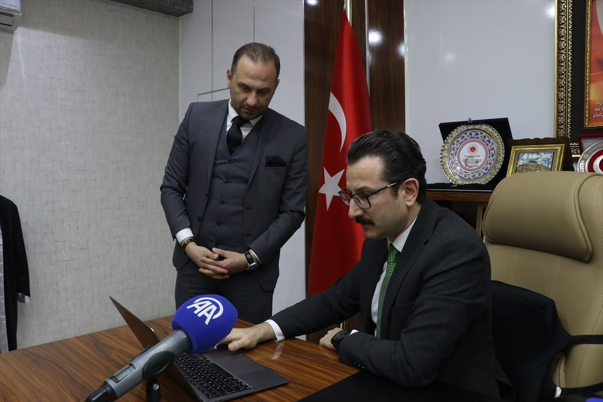 Yalova İdare Mahkemesi Başkanı Osman Kaba (sağda), Anadolu Ajansının (AA) gözünden 2025'e damga...