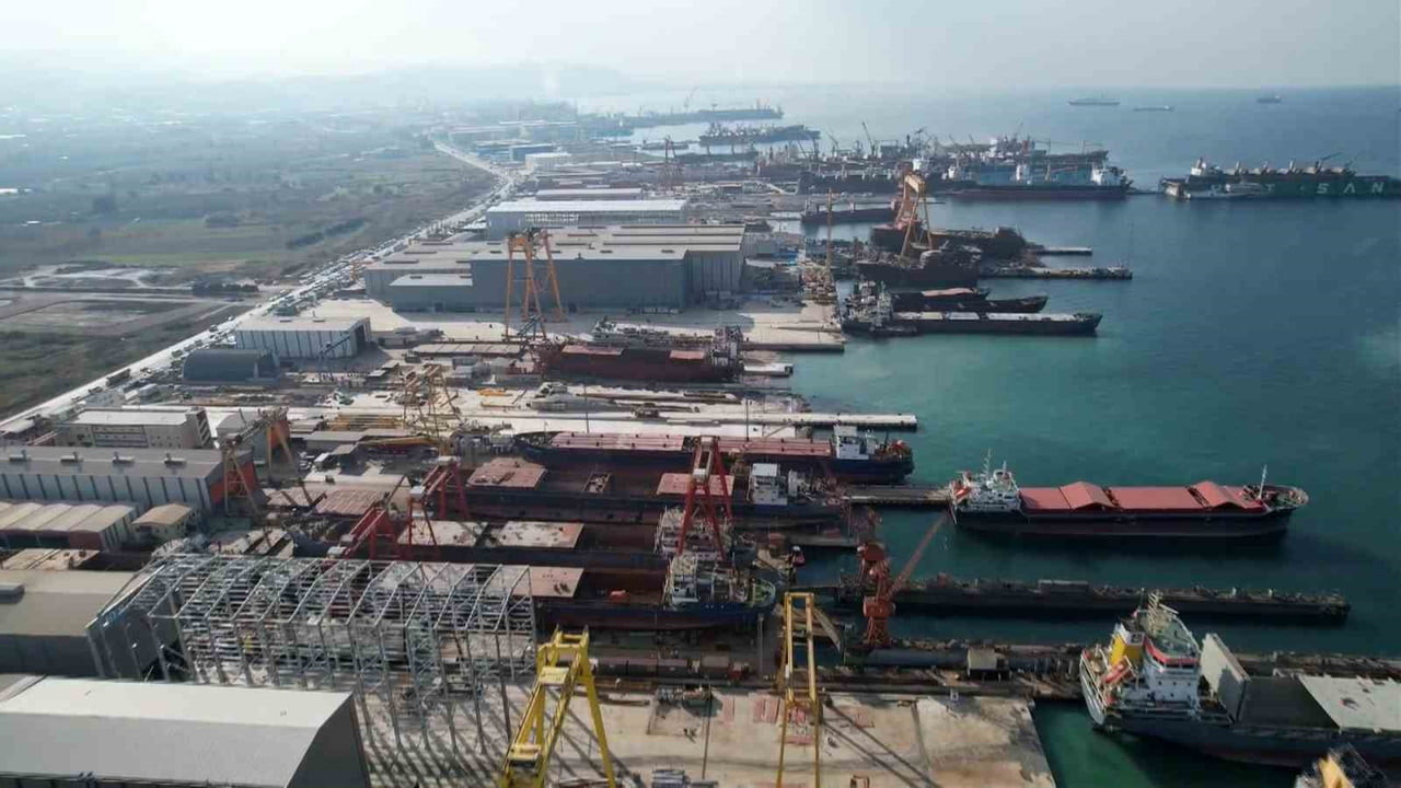 YALOVA'DA 2026 YILININ İLK 6 AYINDA GERÇEKLEŞTİRİLEN İHRACAT, GEÇEN YILIN AYNI DÖNEMİNE GÖRE YÜZDE...