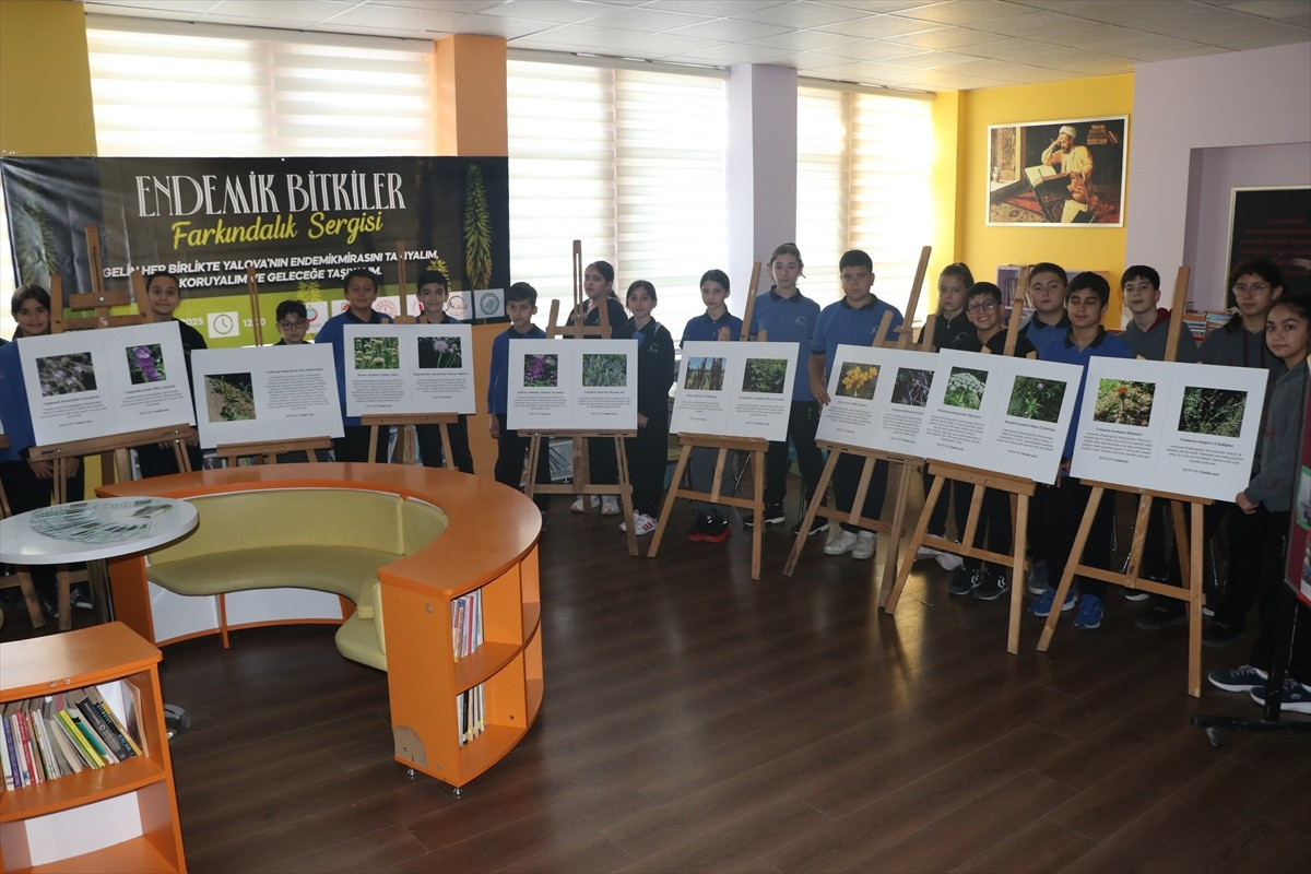 Yalova'da endemik bitki üzerine geçen yıl araştırma yaparak yola çıkan Mehmet Akif Ersoy Ortaokulu...