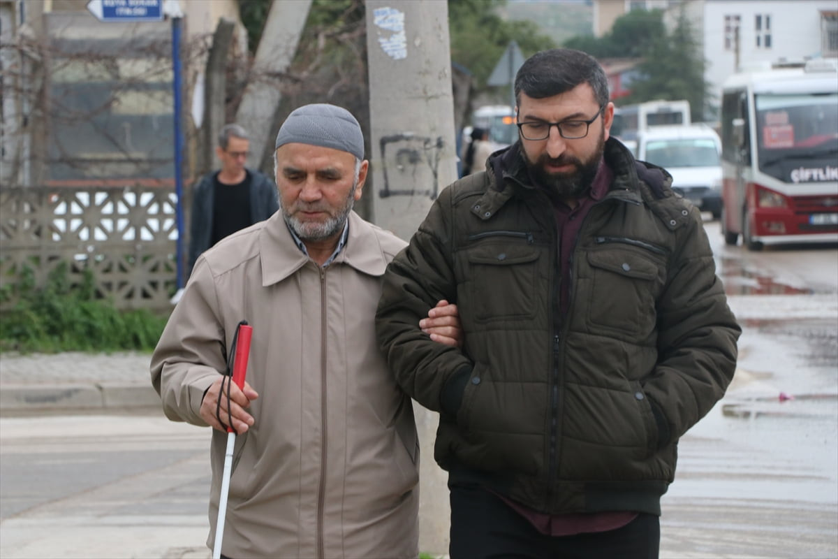 Yalova'da görevi başındayken uğradığı silahlı saldırıda hayatını kaybeden 31 yaşındaki avukat...