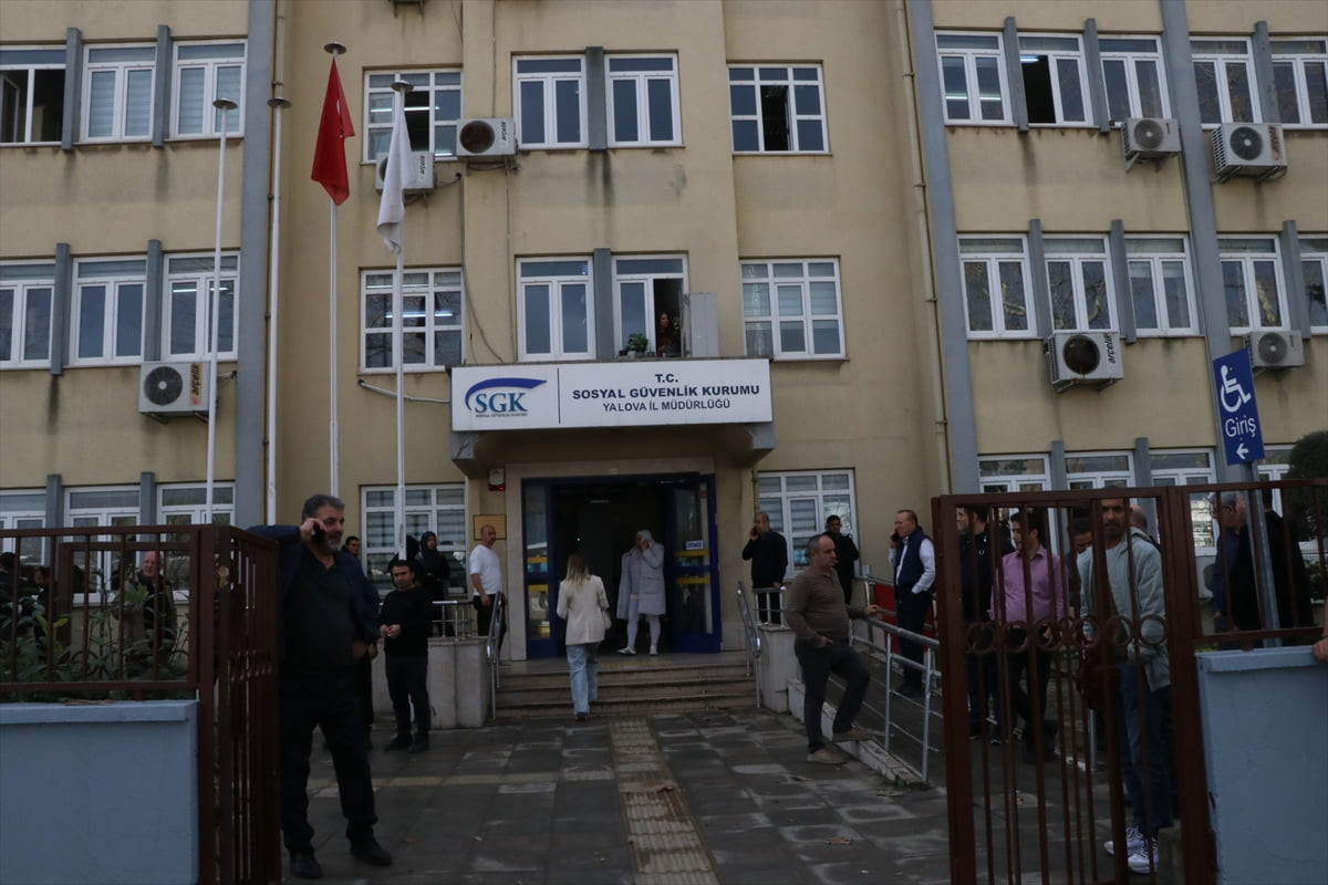 Yalova'da, Sosyal Güvenlik Kurumu (SGK) avukatı Zekeriya Polat uğradığı silahlı saldırı sonucu...