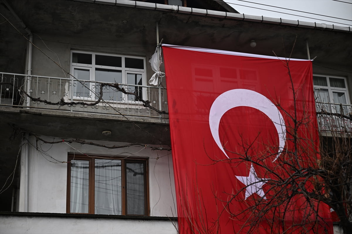 Yalova'da terör örgütü DEAŞ'a yönelik operasyonda şehit olan polis memuru Turgut Külünk’ün...
