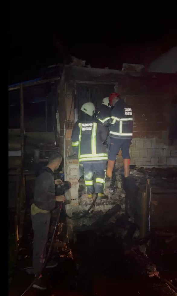 YANGINI FARK EDEN VATANDAŞLARIN İHBARI ÜZERİNE OLAY YERİNE TAŞKÖPRÜ BELEDİYESİ İTFAİYE MÜDÜRLÜĞÜ...