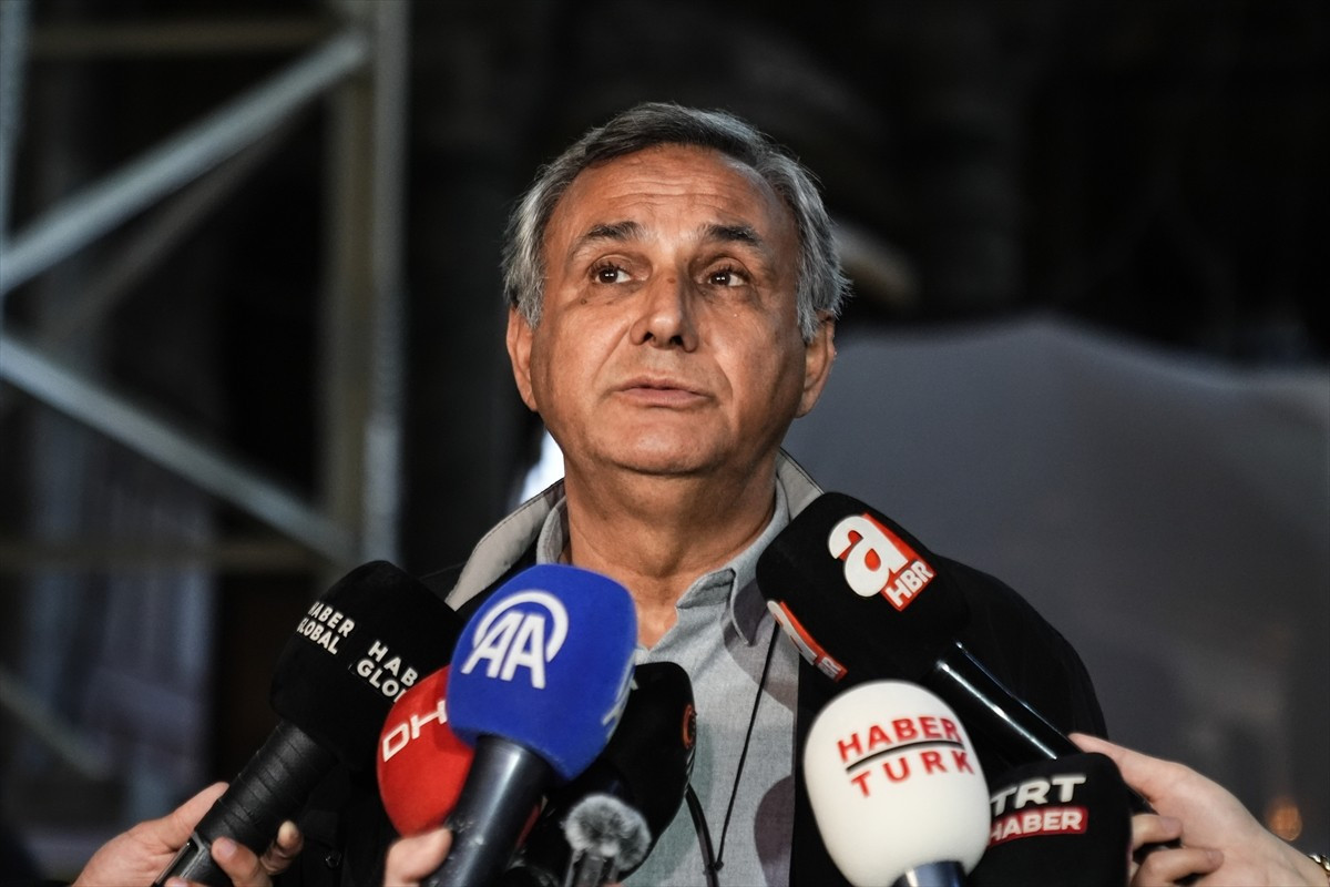 Yapılan analiz ve incelemeler neticesinde Ayasofya-i Kebir Camisi'nin ana kubbesinde güçlendirme...